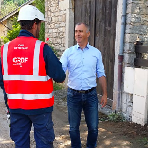 Commercial de l'entreprise PCh au contact des équipes GRDF